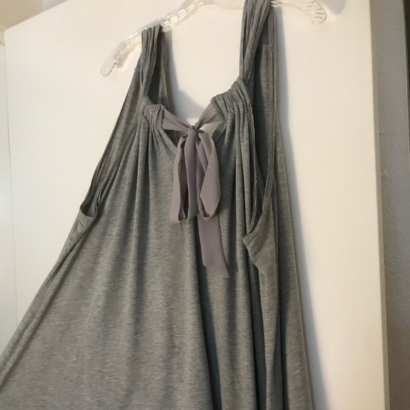 Sleeveless Swing Blouse - Picture 2 of 2